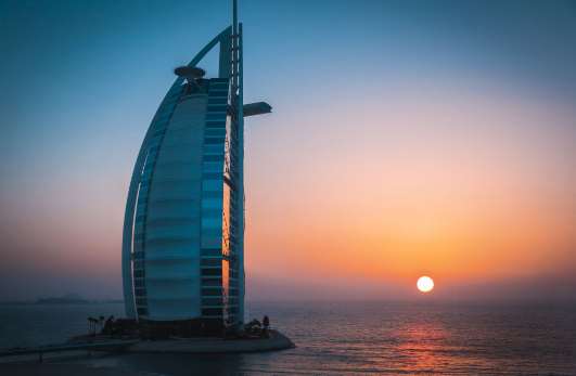 The unforgettable view of the sunset from the top of the bridge adds to the excitement of the visitors.